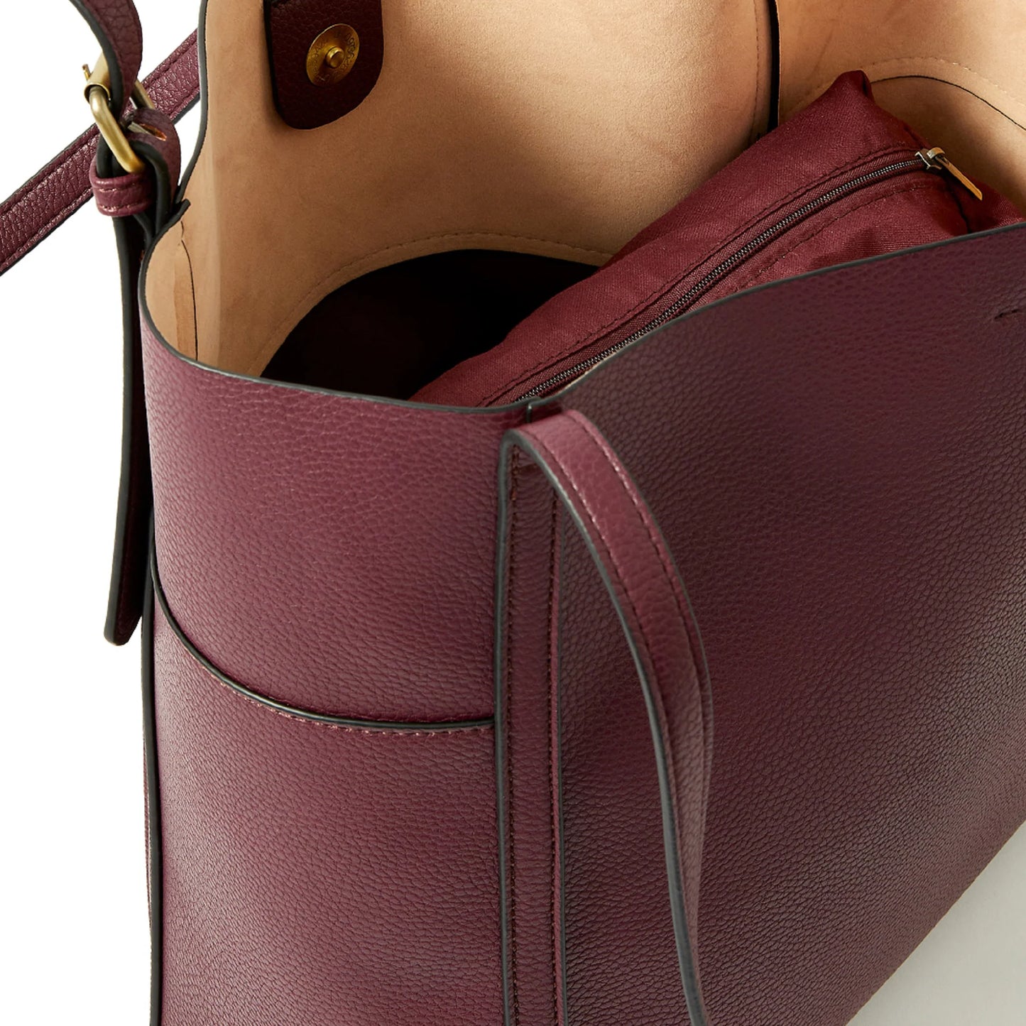 Premium Genuine Leather Bags – Stylish, Durable & Timeless